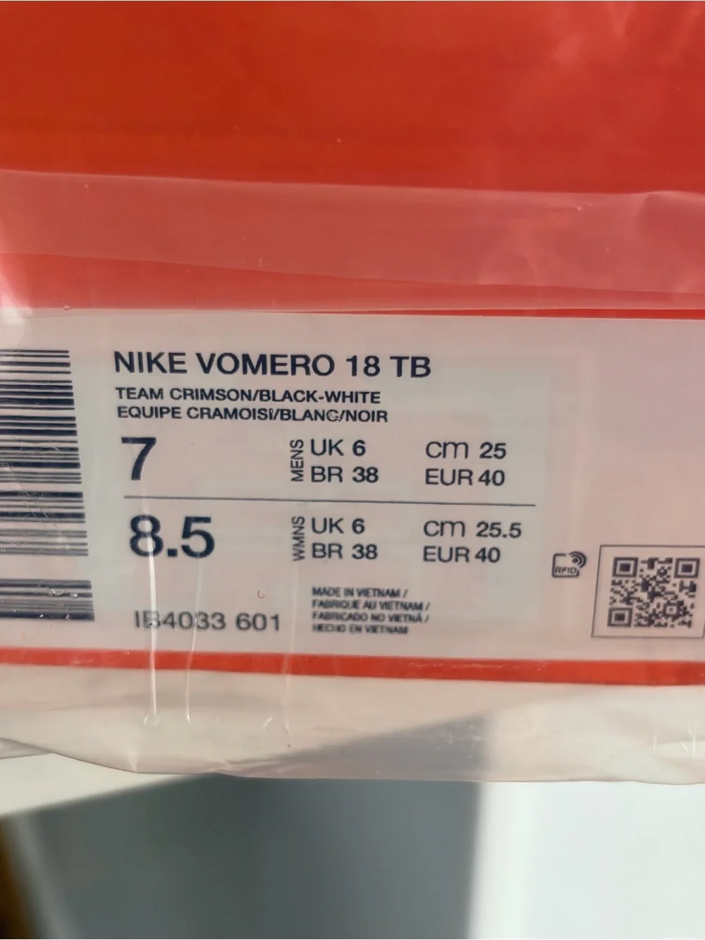 Nike Vomero 18 Red and Black ZoomX Running Shoes_8